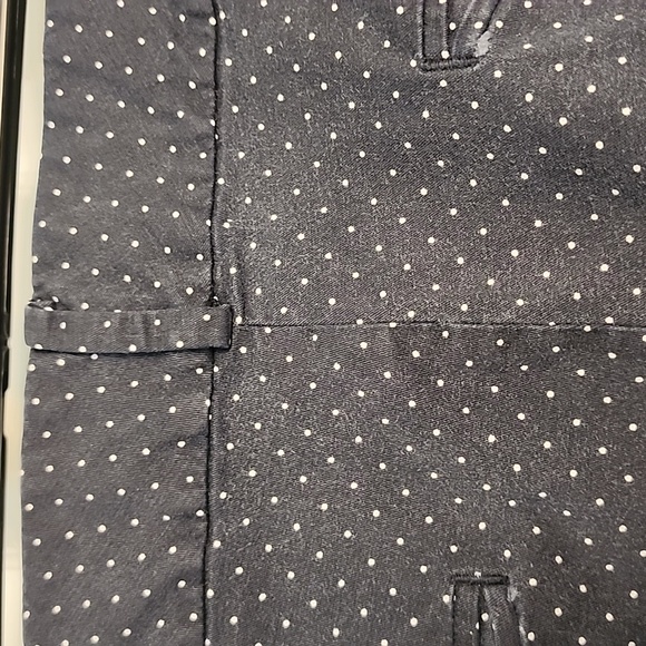 ANN TAYLOR WOMAN'S BERMUDA SHORTS - Picture 7 of 12